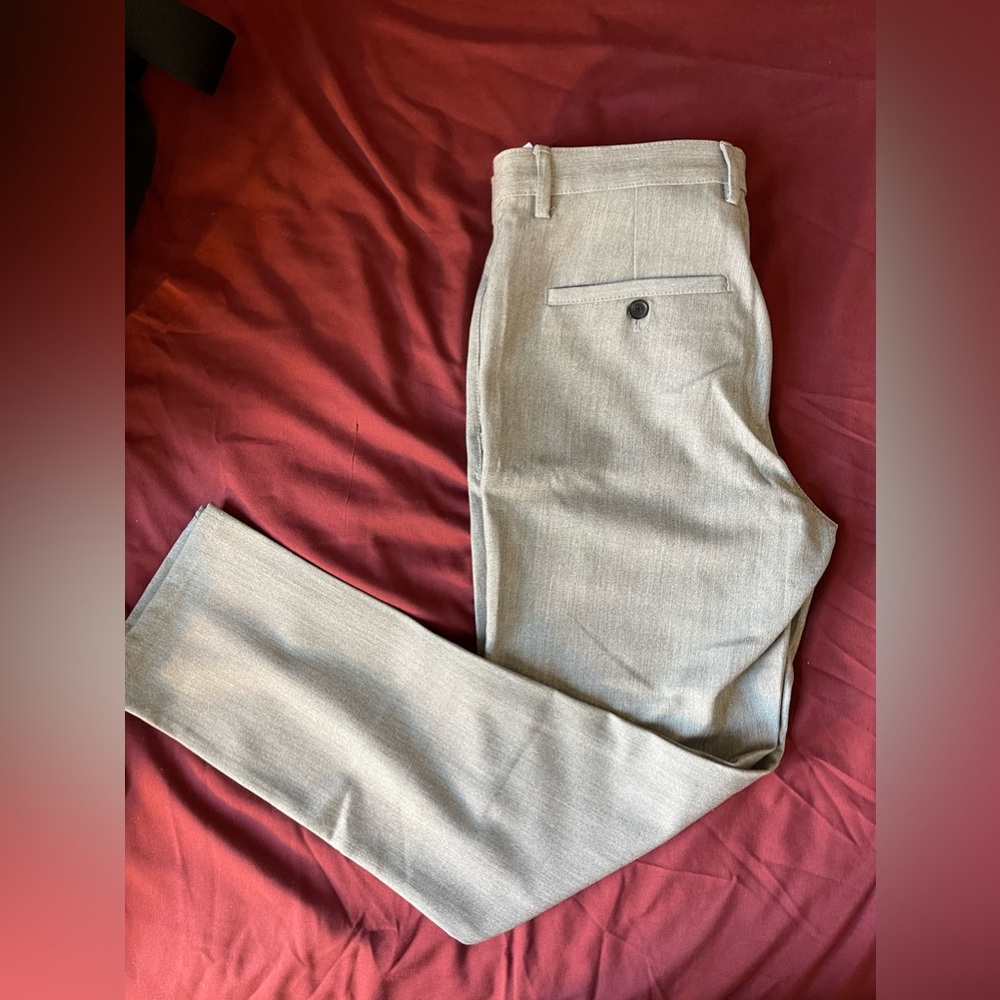Zara Chinos